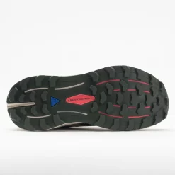 Brooks Cascadia 16 Women's Basil/Duffel Bag/Coral 9 Brooks Cascadia 16 Women's Basil/Duffel Bag/Coral -Next stop, Sports. 047329 4