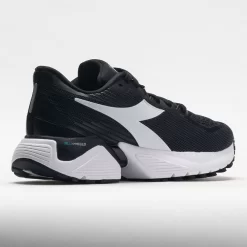 Diadora Mythos Blushield Vigore Women's Black/White -Next stop, Sports. 048601 6