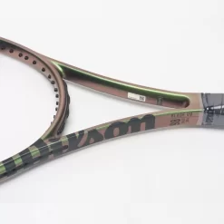 Wilson Blade 98 (18x20) V8 6 Wilson Blade 98 (18x20) V8 -Next stop, Sports. 102846 3