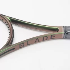 Wilson Blade 98 (18x20) V8 7 Wilson Blade 98 (18x20) V8 -Next stop, Sports. 102846 4