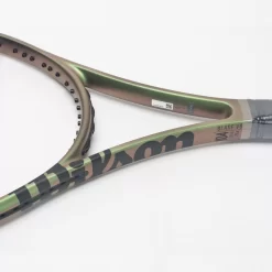 Wilson Blade 104 V8 -Next stop, Sports. 102848 3