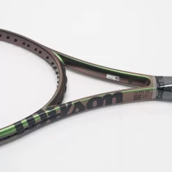 Wilson Blade 100 V8 6 Wilson Blade 100 V8 -Next stop, Sports. 102919 3