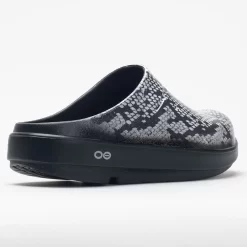 OOFOS OOcloog Limited Women's Black/Snakeskin -Next stop, Sports. 631220 6